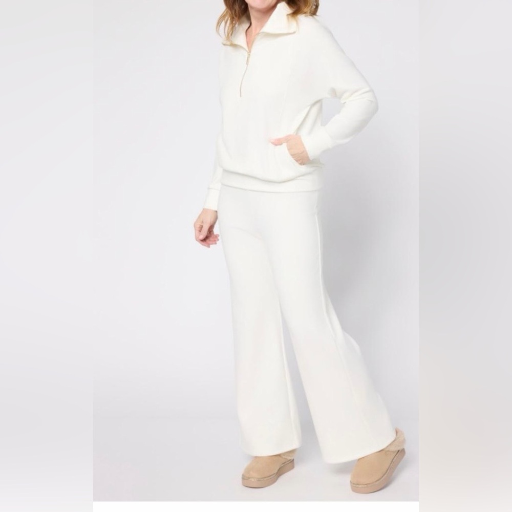 NWT Joy Mangano Matching Casual Travel set